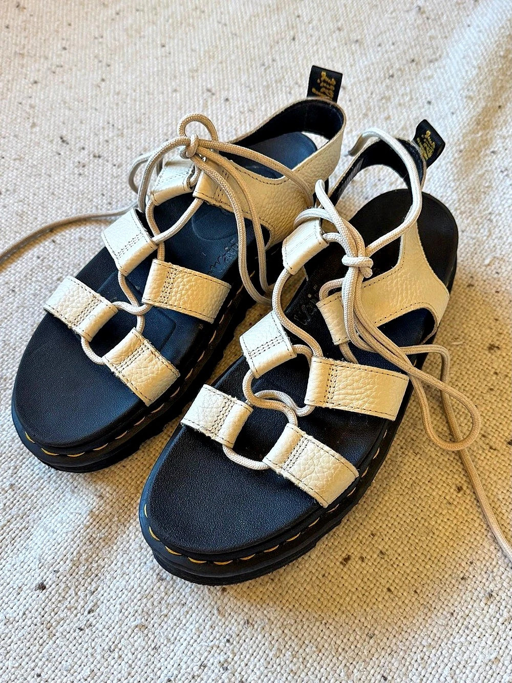 Dr Martens Nartilla White Leather Gladiator Sandals Women’s 8 Platform Lace Up